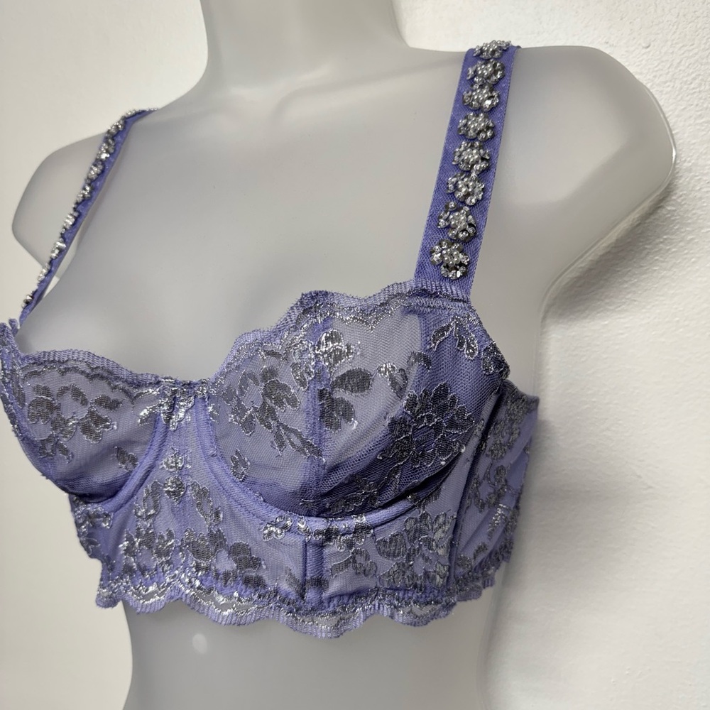 Dream Angels Victoria's Secret The Fabulous Lilac Silver Embellished Bra - Picture 5 of 13